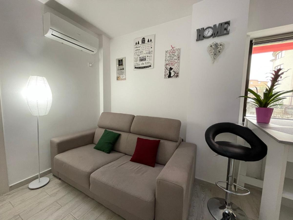 Renting Solutions Iulius Mall Яссы Экстерьер фото